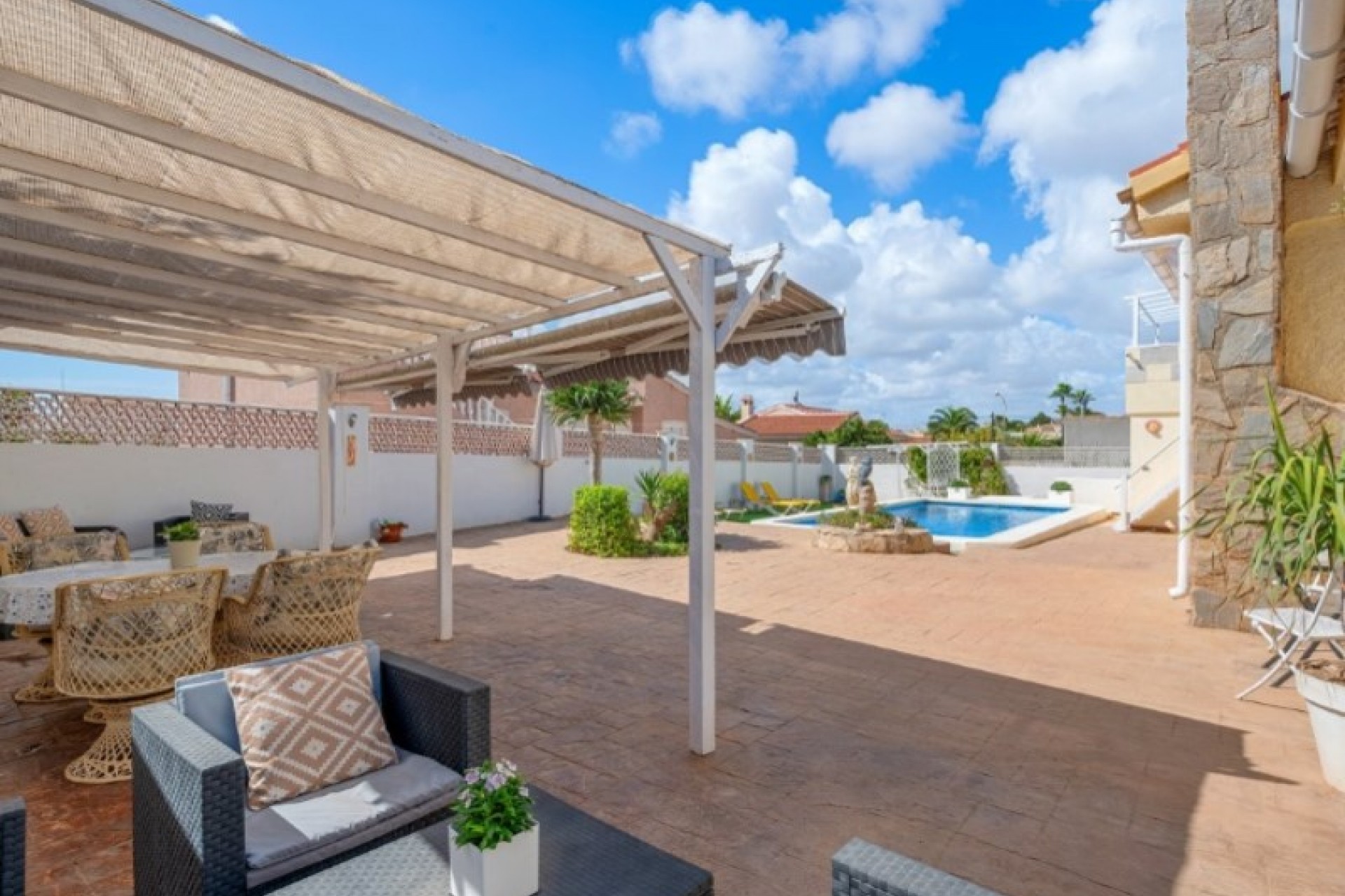 Återförsäljning - Villa -
Rojales - Ciudad Quesada