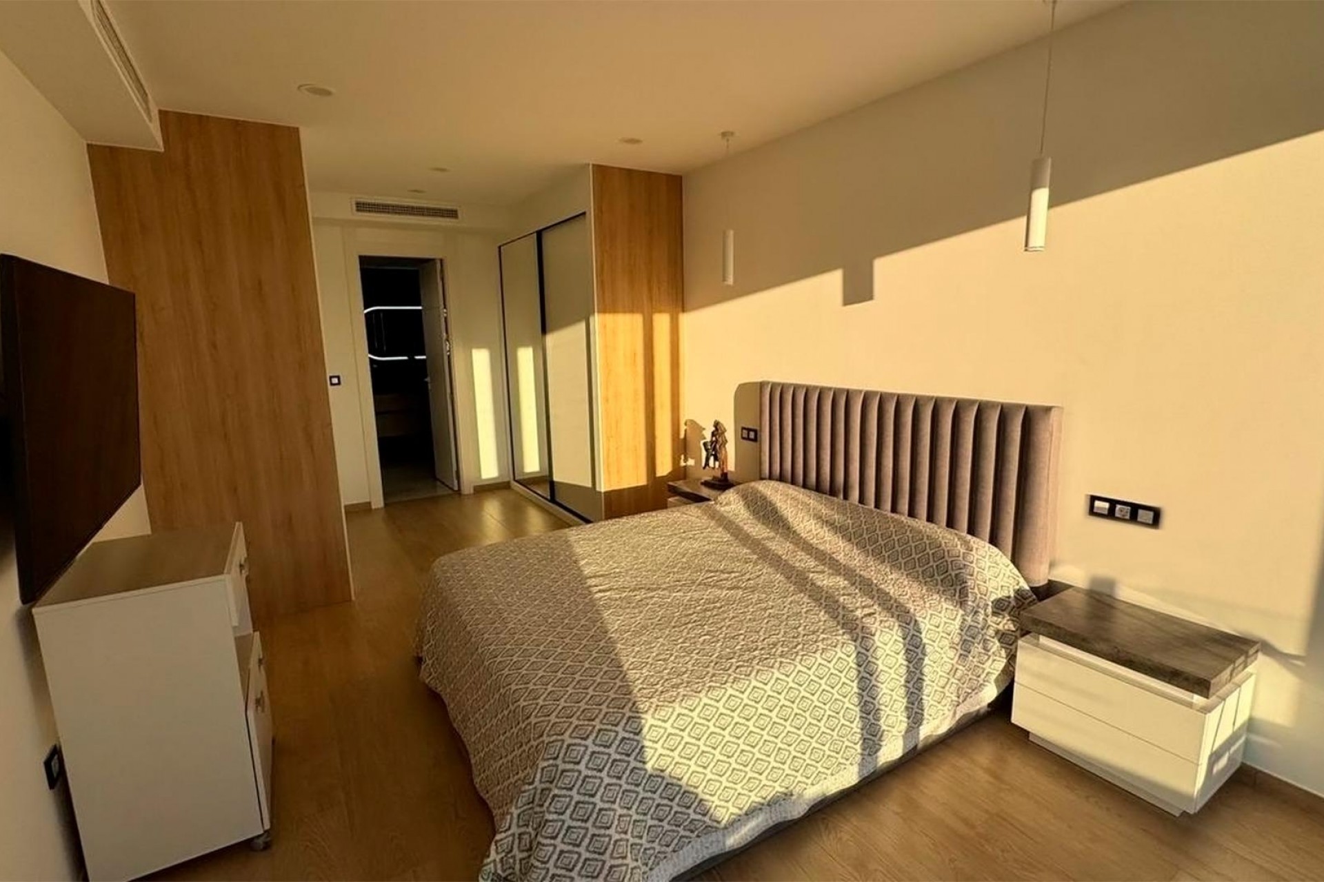 Återförsäljning - Villa -
Rojales - Ciudad Quesada