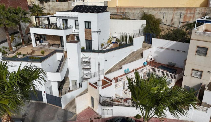 Återförsäljning - Villa -
Rojales - Costa Blanca