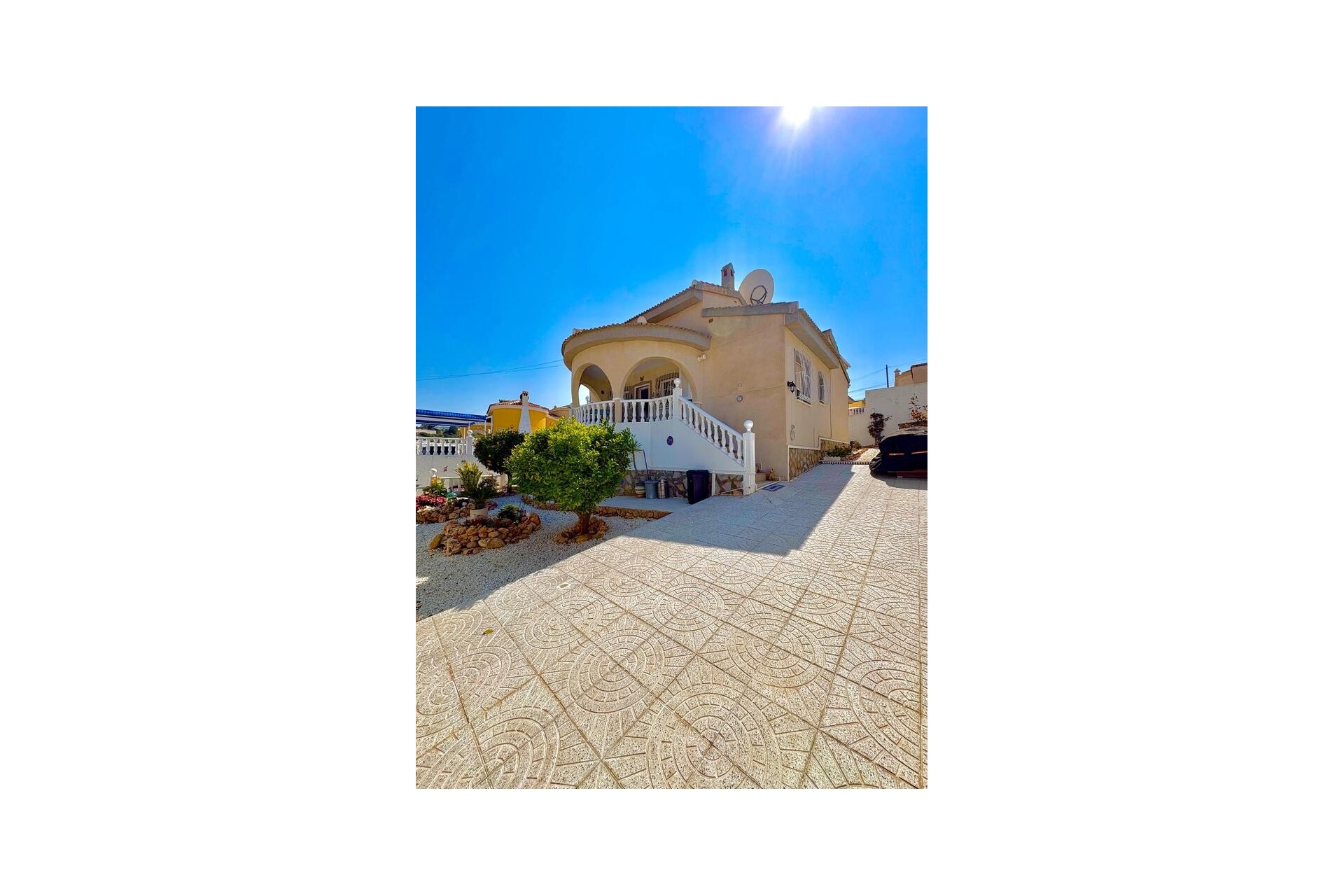 Återförsäljning - Villa -
Rojales - Costa Blanca