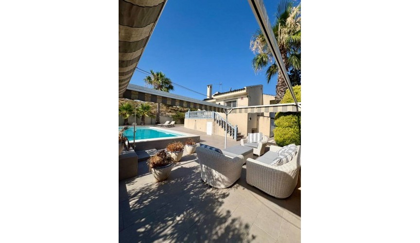 Återförsäljning - Villa -
Rojales - Costa Blanca