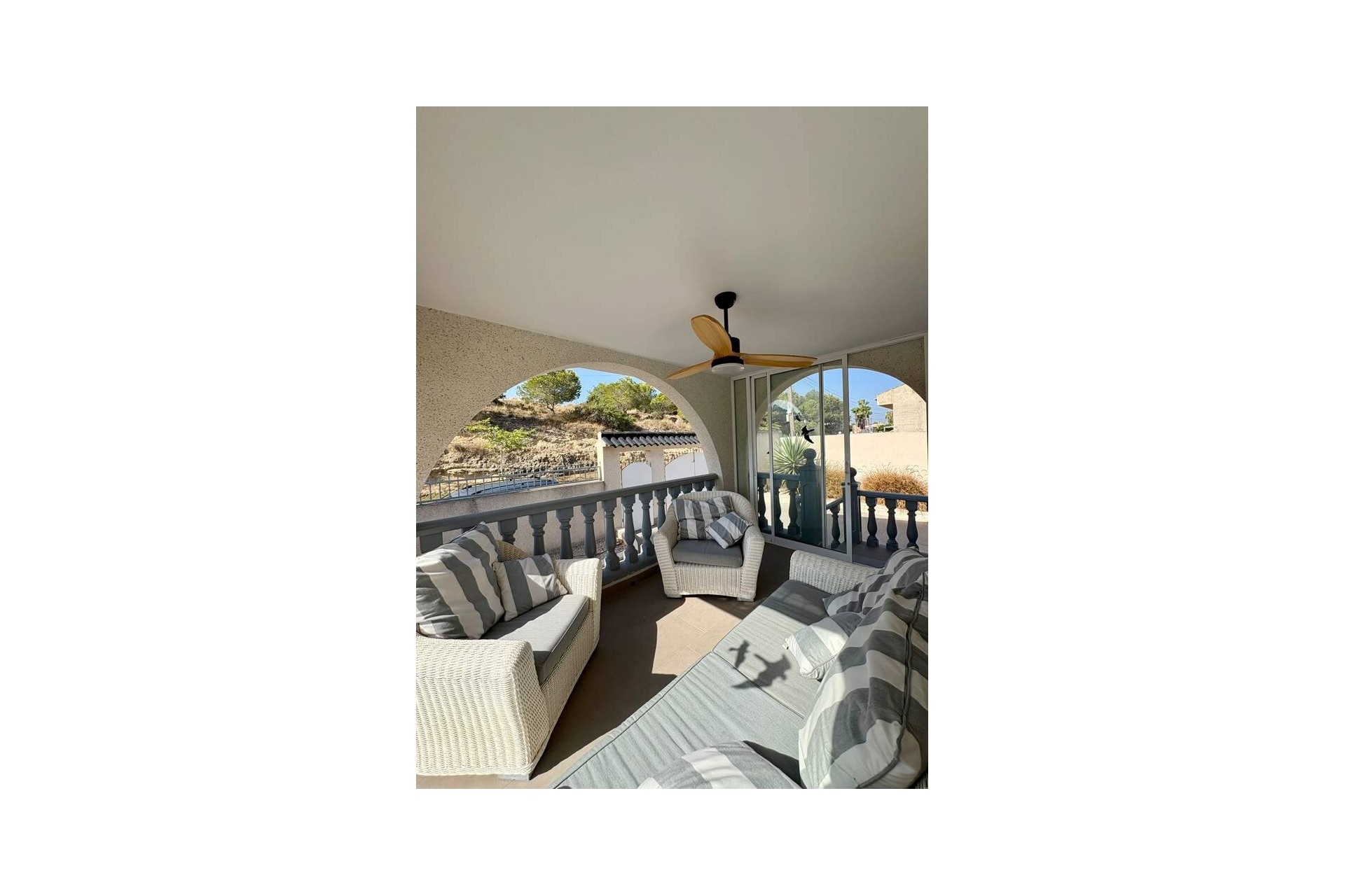 Återförsäljning - Villa -
Rojales - Costa Blanca