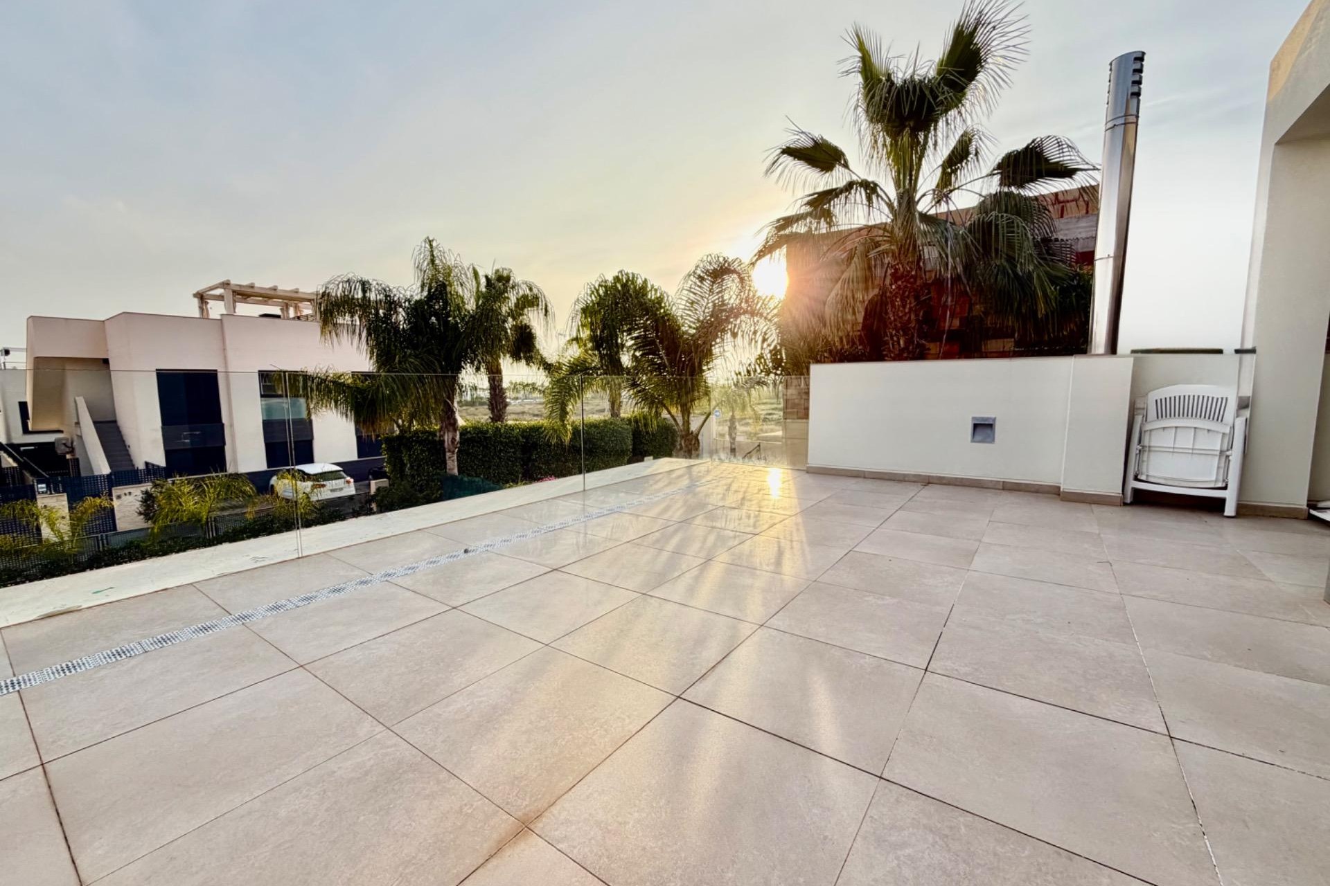 Återförsäljning - Villa -
Rojales - Cuidad Quesada