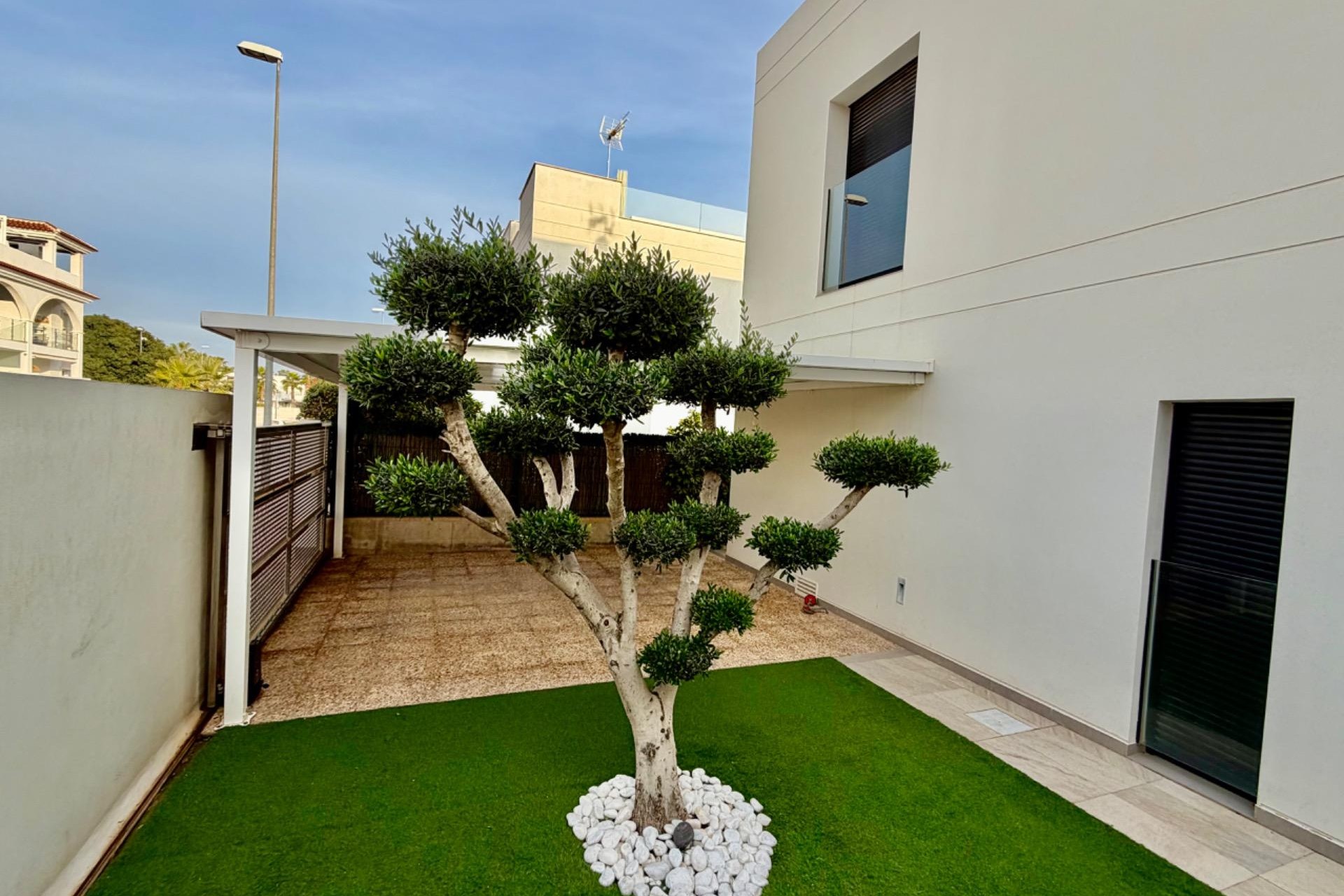 Återförsäljning - Villa -
Rojales - Cuidad Quesada