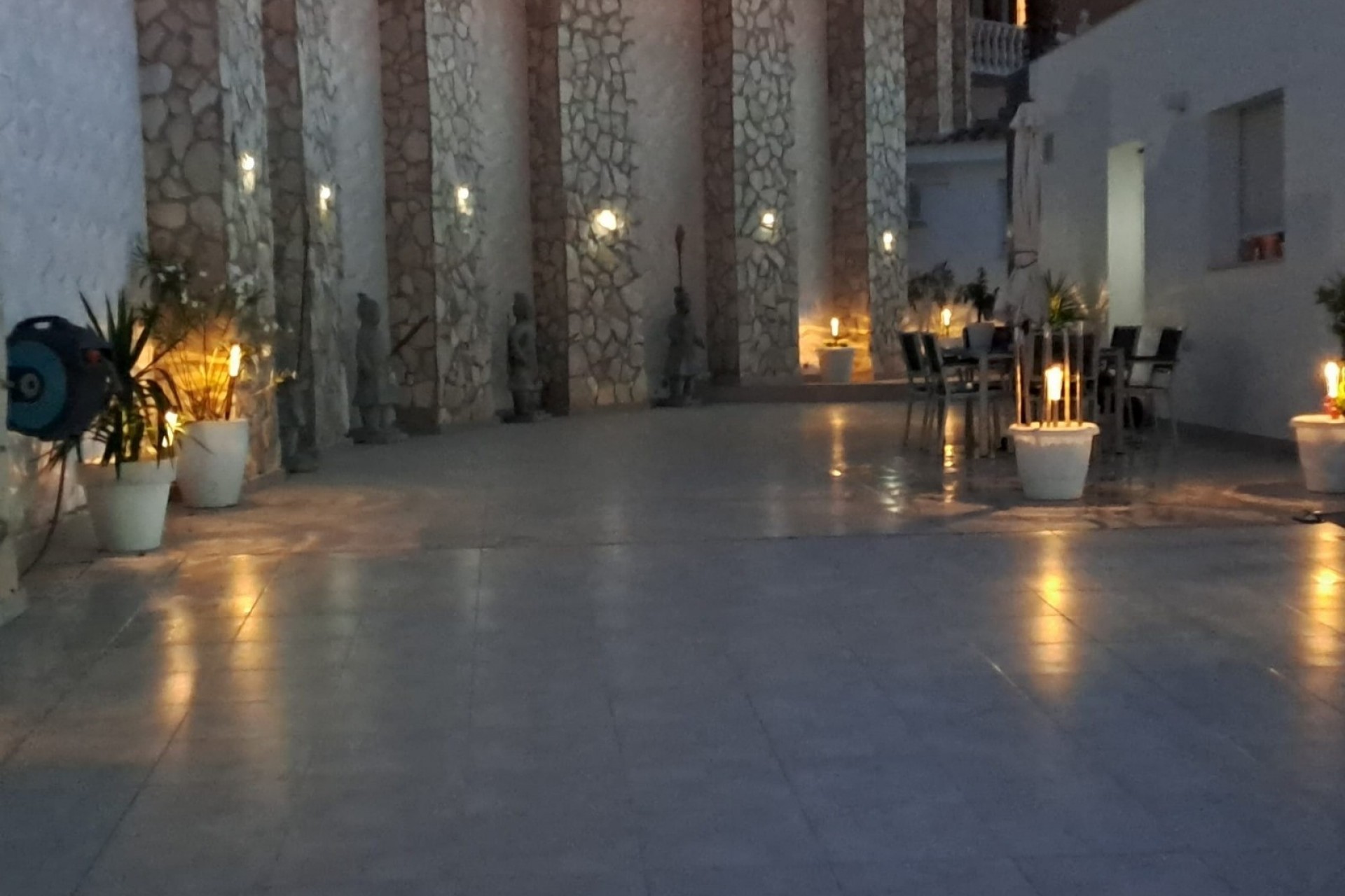 Återförsäljning - Villa -
Rojales - Inland