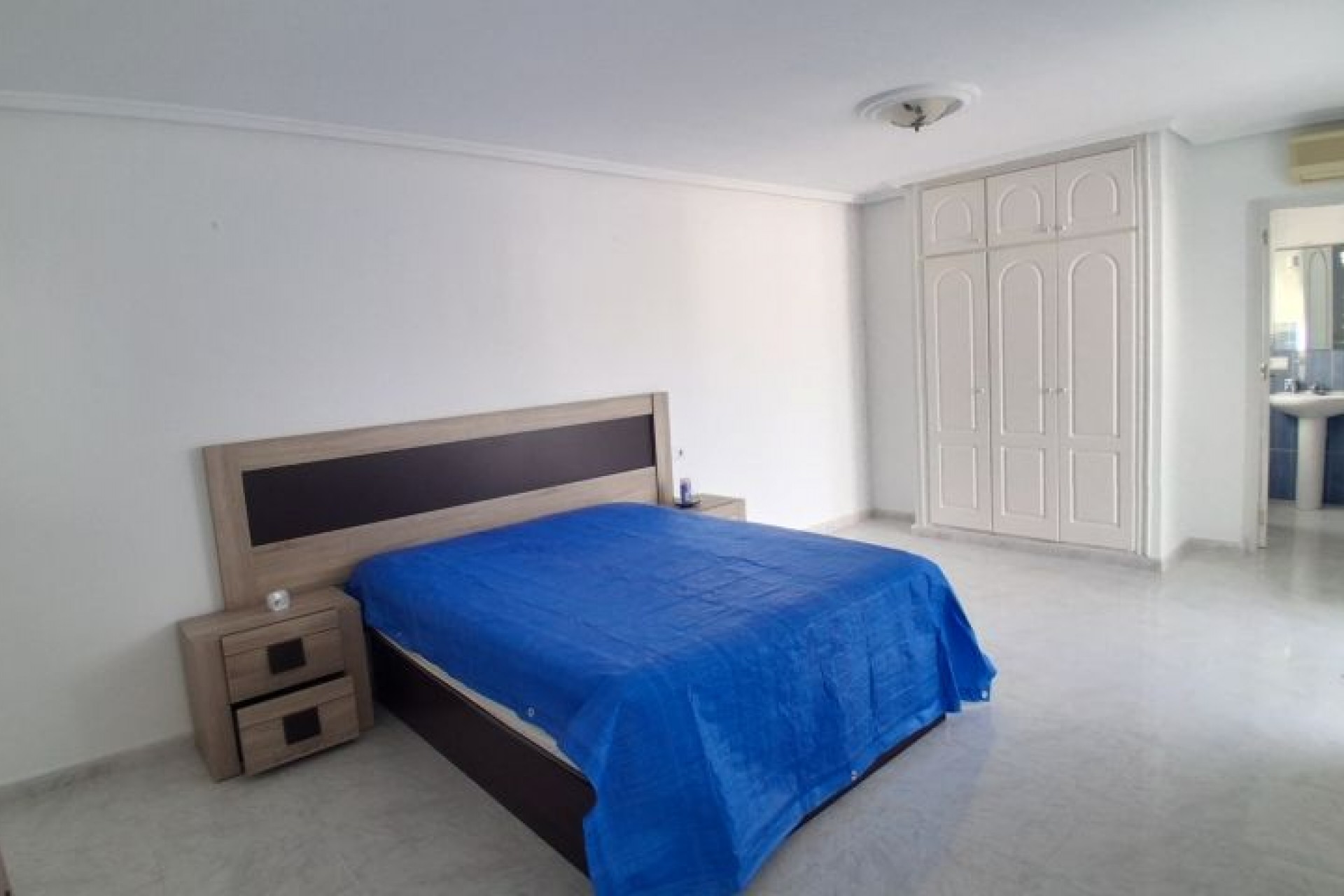 Återförsäljning - Villa -
Rojales - Inland