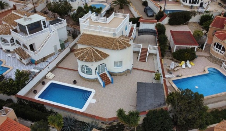 Återförsäljning - Villa -
Rojales - Inland