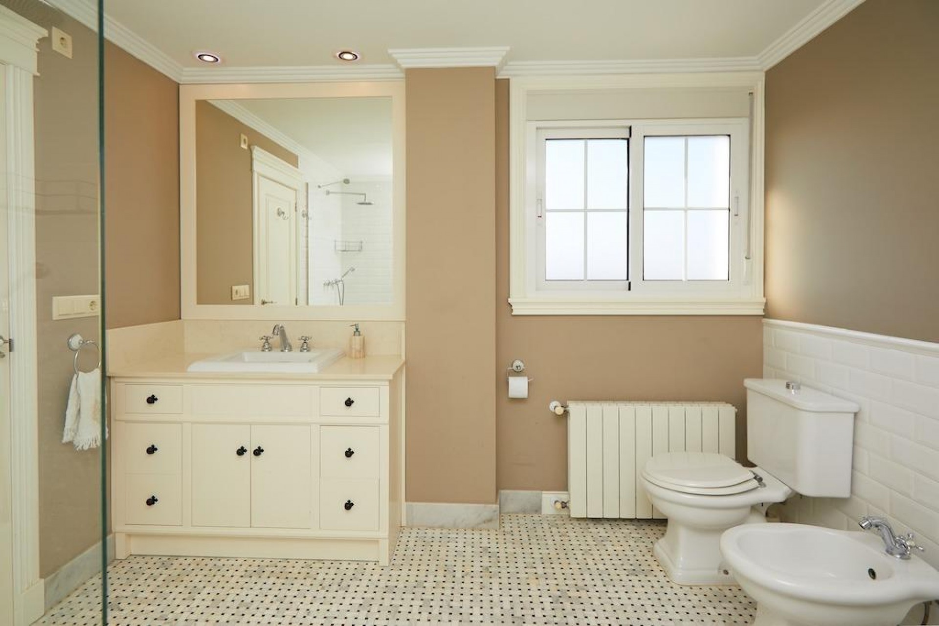 Återförsäljning - Villa -
Rojales - Inland