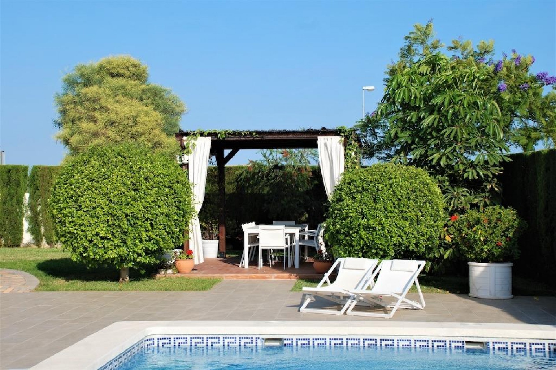 Återförsäljning - Villa -
Rojales - Inland