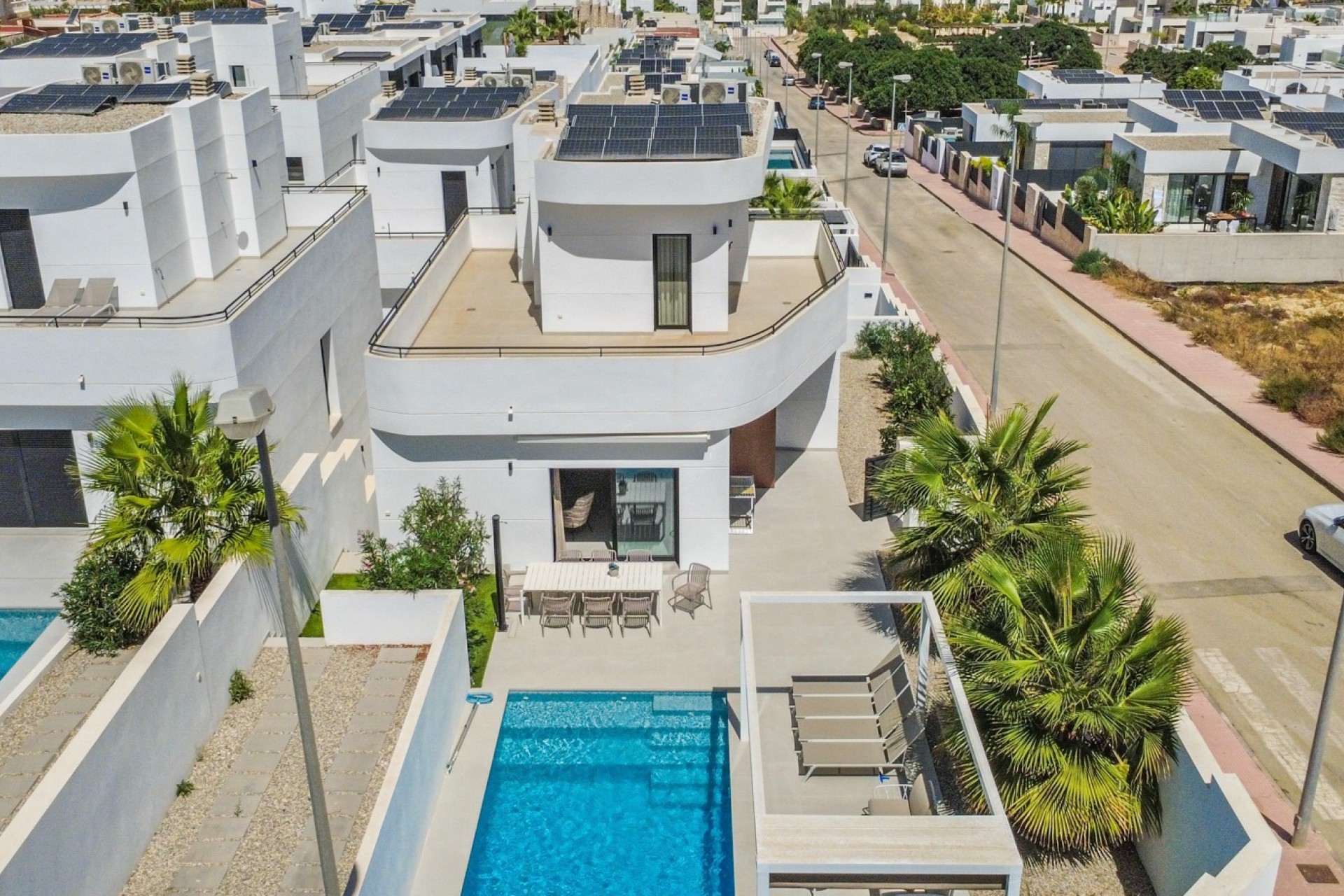 Återförsäljning - Villa -
Rojales - Inland