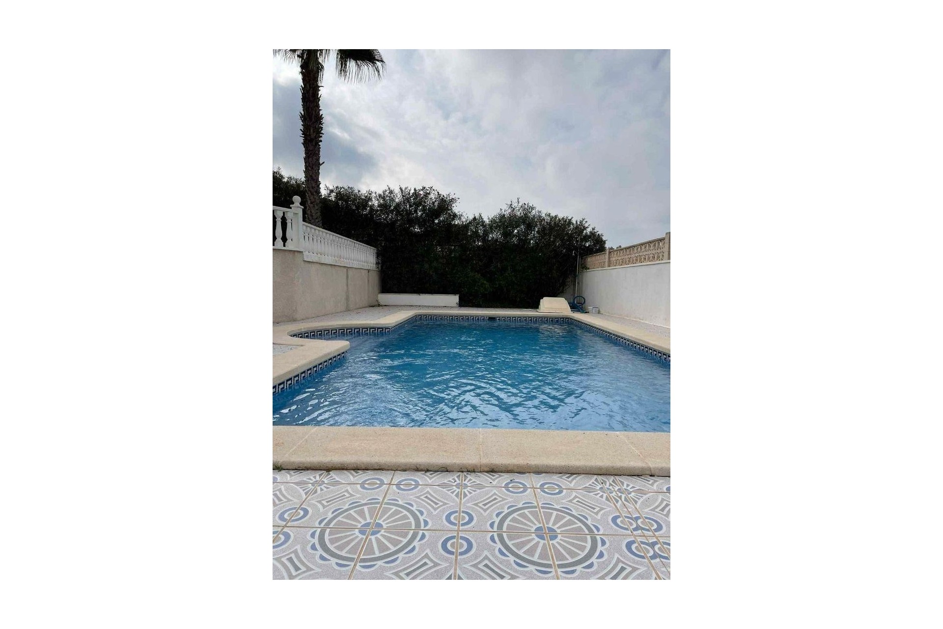 Återförsäljning - Villa -
Rojales - La Marquesa