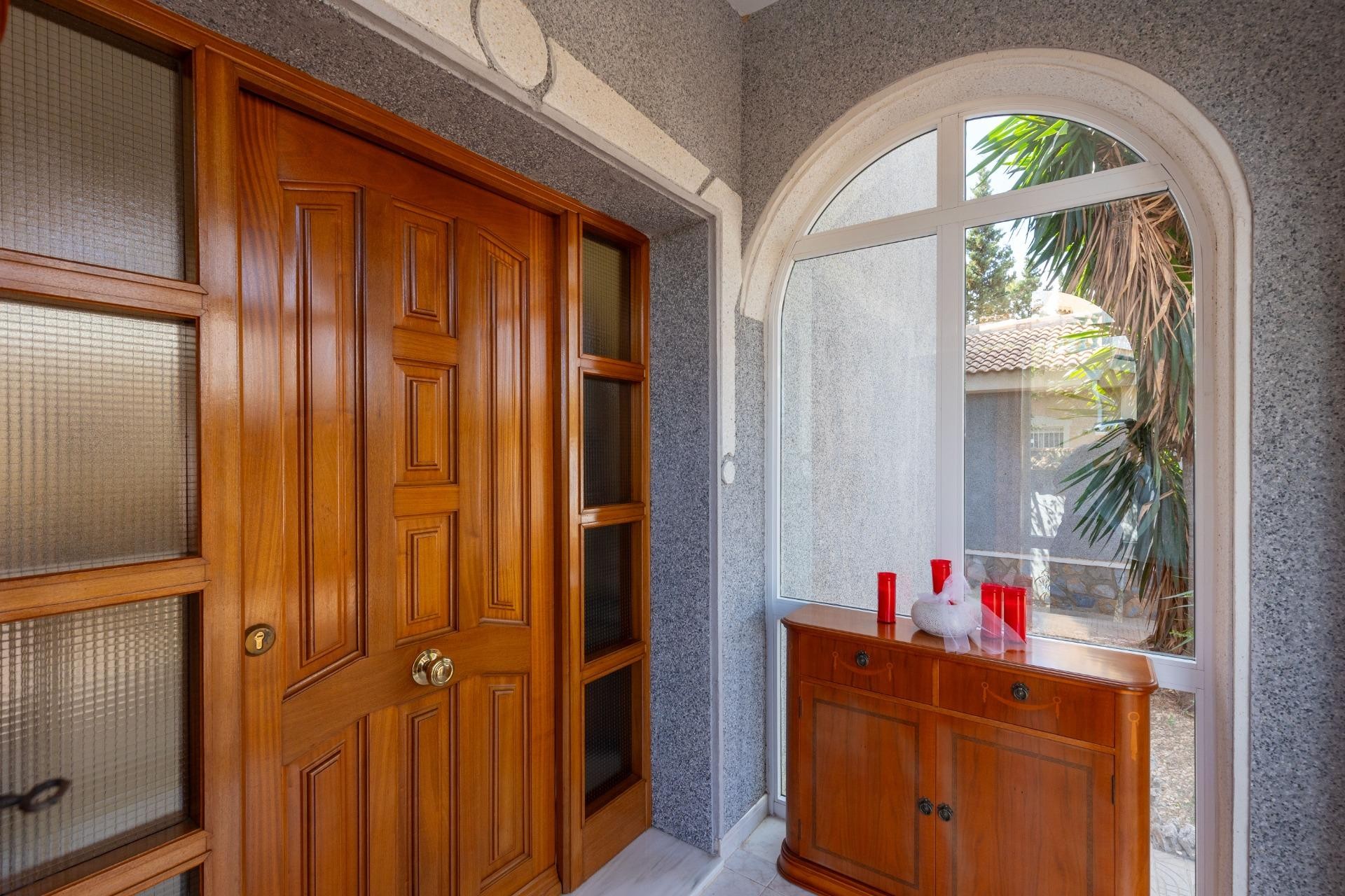 Återförsäljning - Villa -
Rojales - Pueblo Bravo