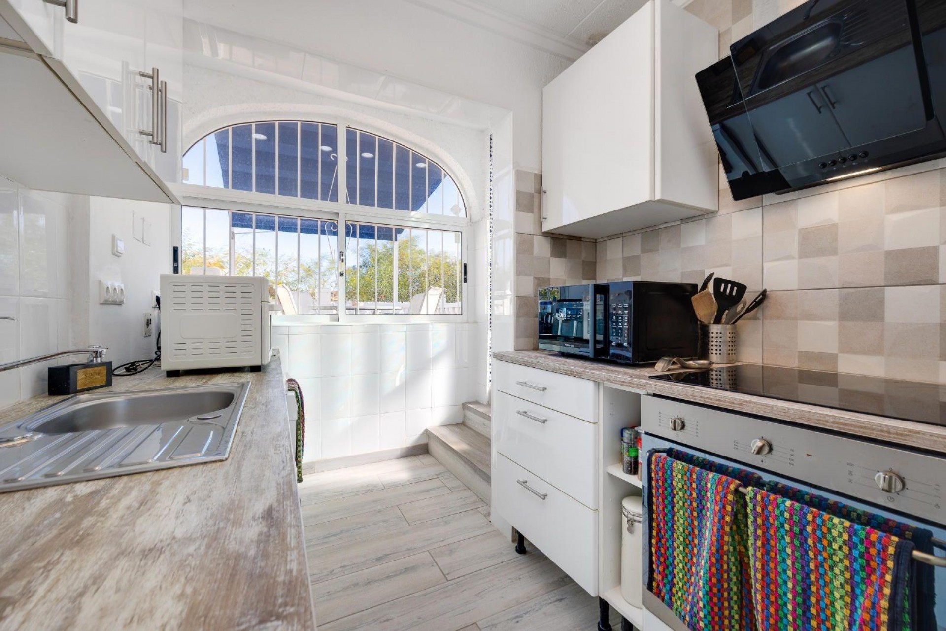 Återförsäljning - Villa -
San Fulgencio - La Marina