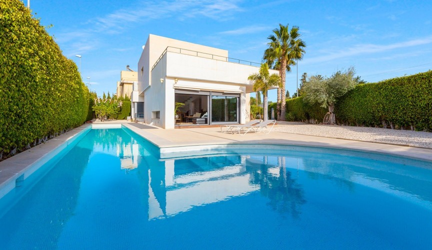 Återförsäljning - Villa -
San Juan de Alicante - Costa Blanca