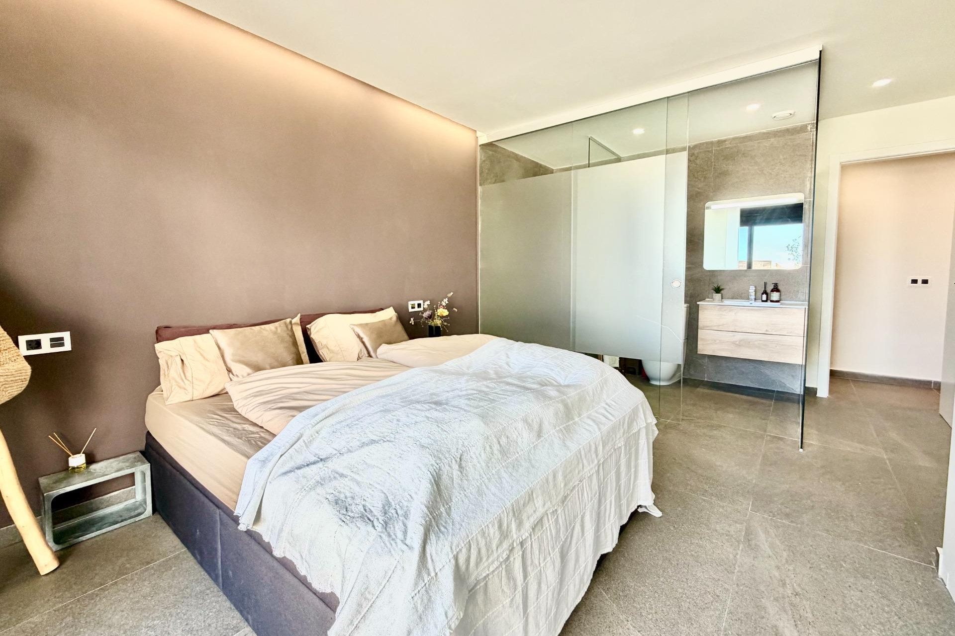 Återförsäljning - Villa -
San Miguel de Salinas - Bellavista