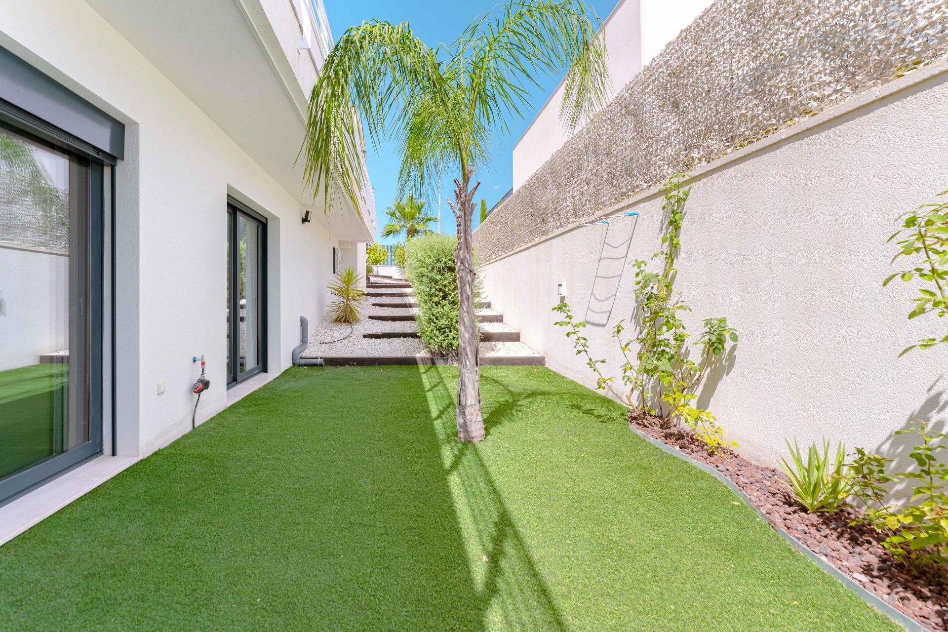 Återförsäljning - Villa -
San Miguel de Salinas - Bellavista