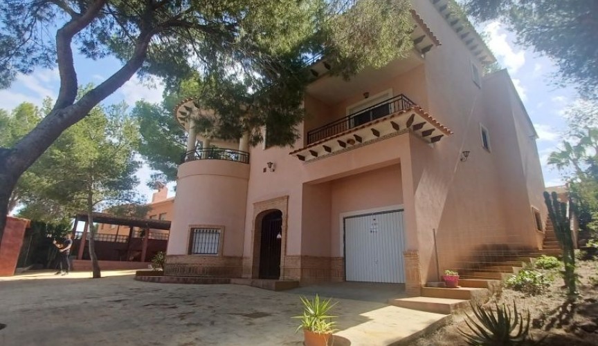 Återförsäljning - Villa -
San Miguel de Salinas - Inland