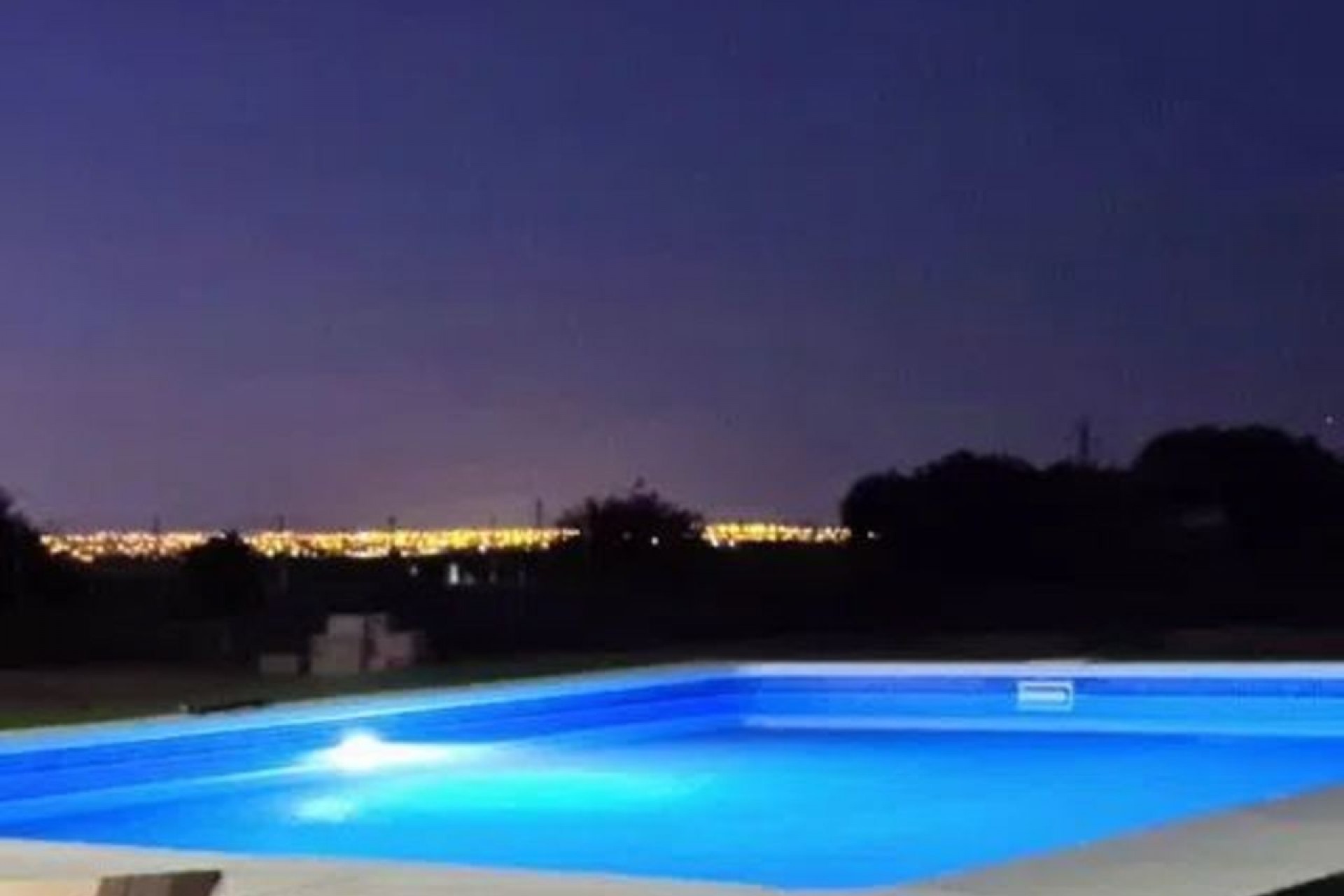 Återförsäljning - Villa -
San Miguel de Salinas - Inland