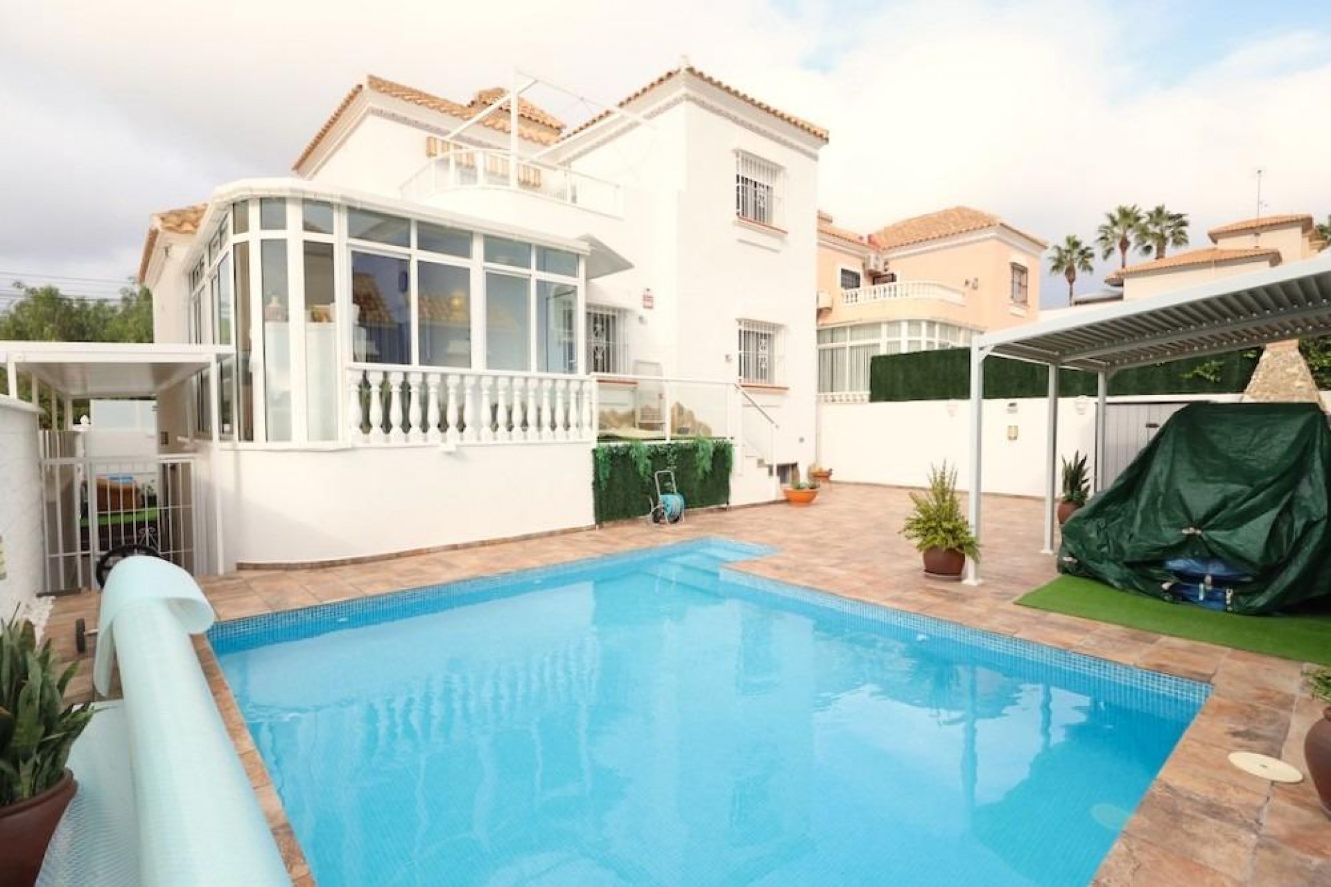 Återförsäljning - Villa -
San Miguel de Salinas - Inland