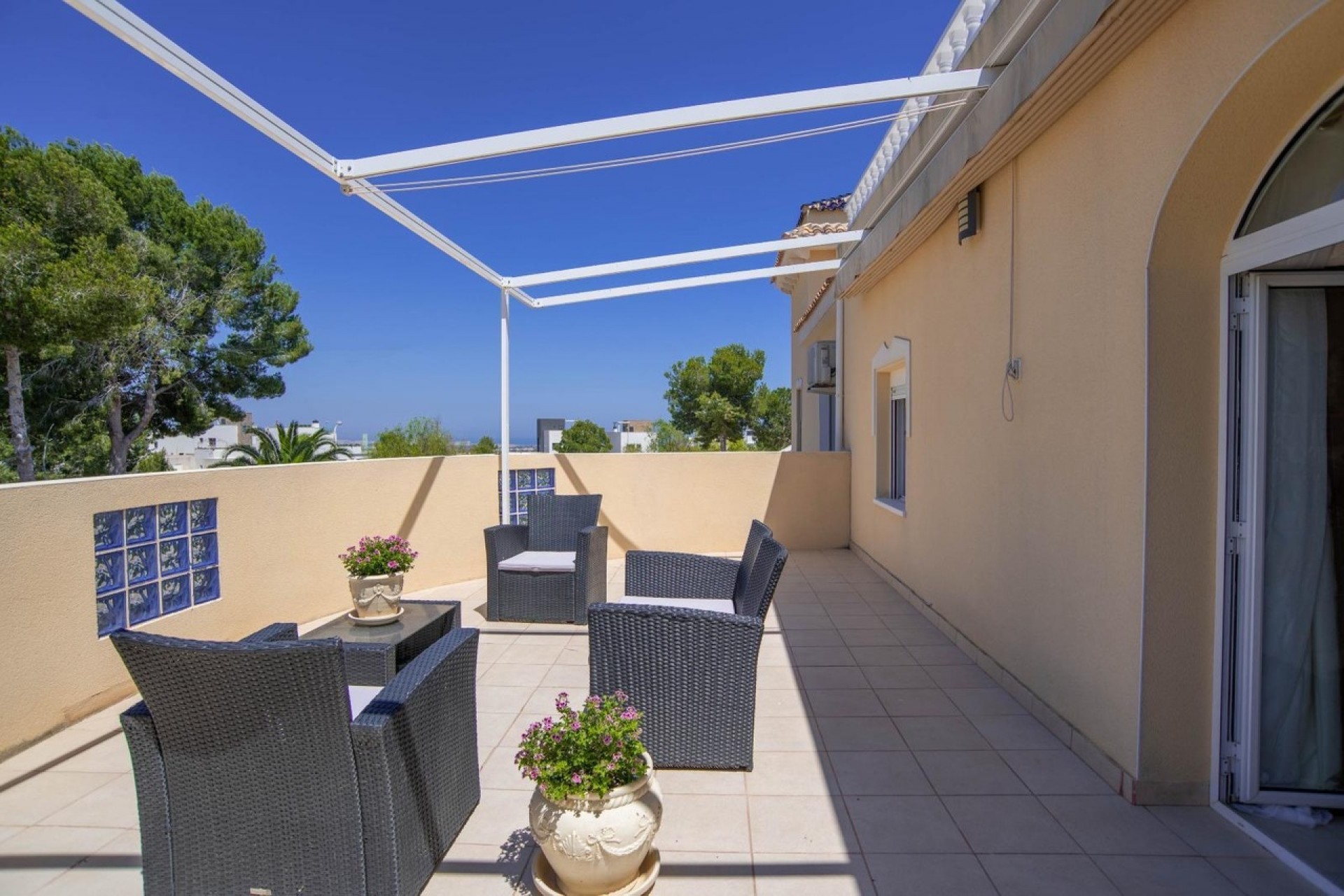 Återförsäljning - Villa -
San Miguel de Salinas - Inland