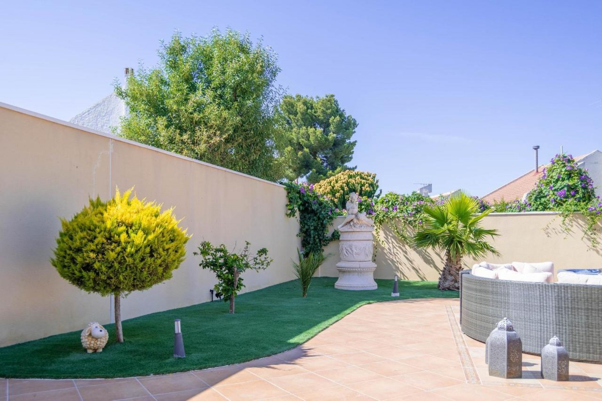 Återförsäljning - Villa -
San Miguel de Salinas - Inland