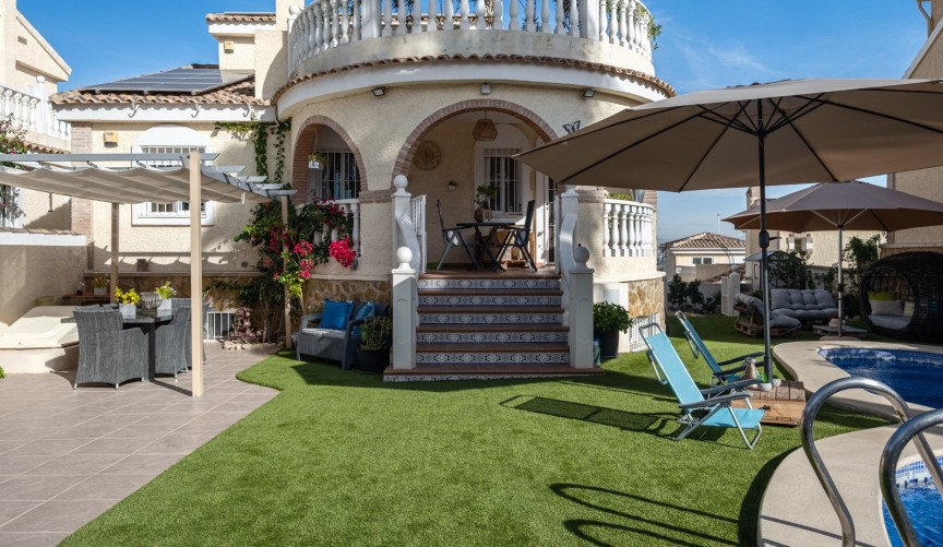 Återförsäljning - Villa -
Santa Pola - Costa Blanca