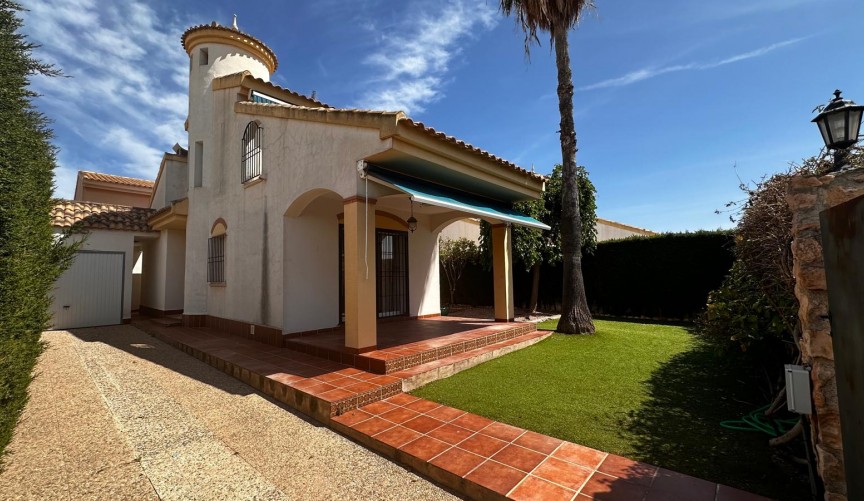 Återförsäljning - Villa -
Santiago de la Ribera - Costa Calida