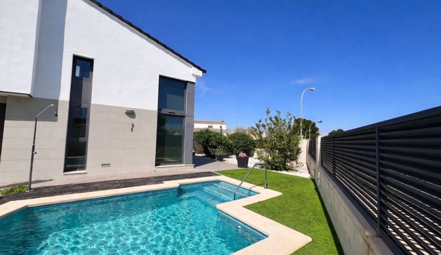 Återförsäljning - Villa -
Santiago de la Ribera - Costa Calida