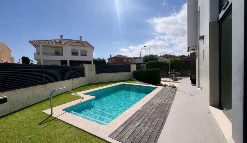 Återförsäljning - Villa -
Santiago de la Ribera - Costa Calida