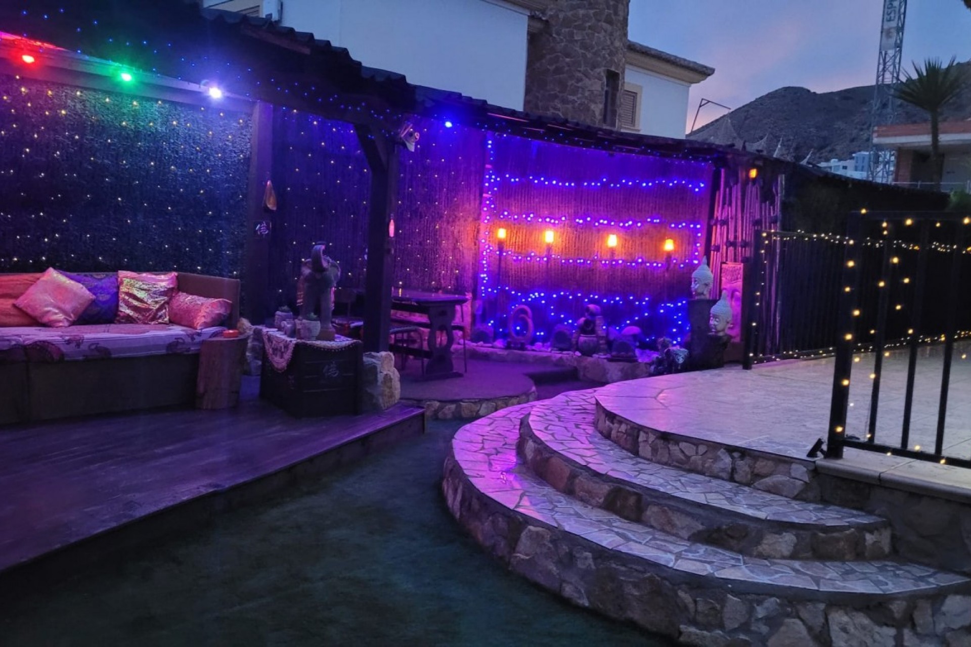 Återförsäljning - Villa -
Sierra Cortina - Inland