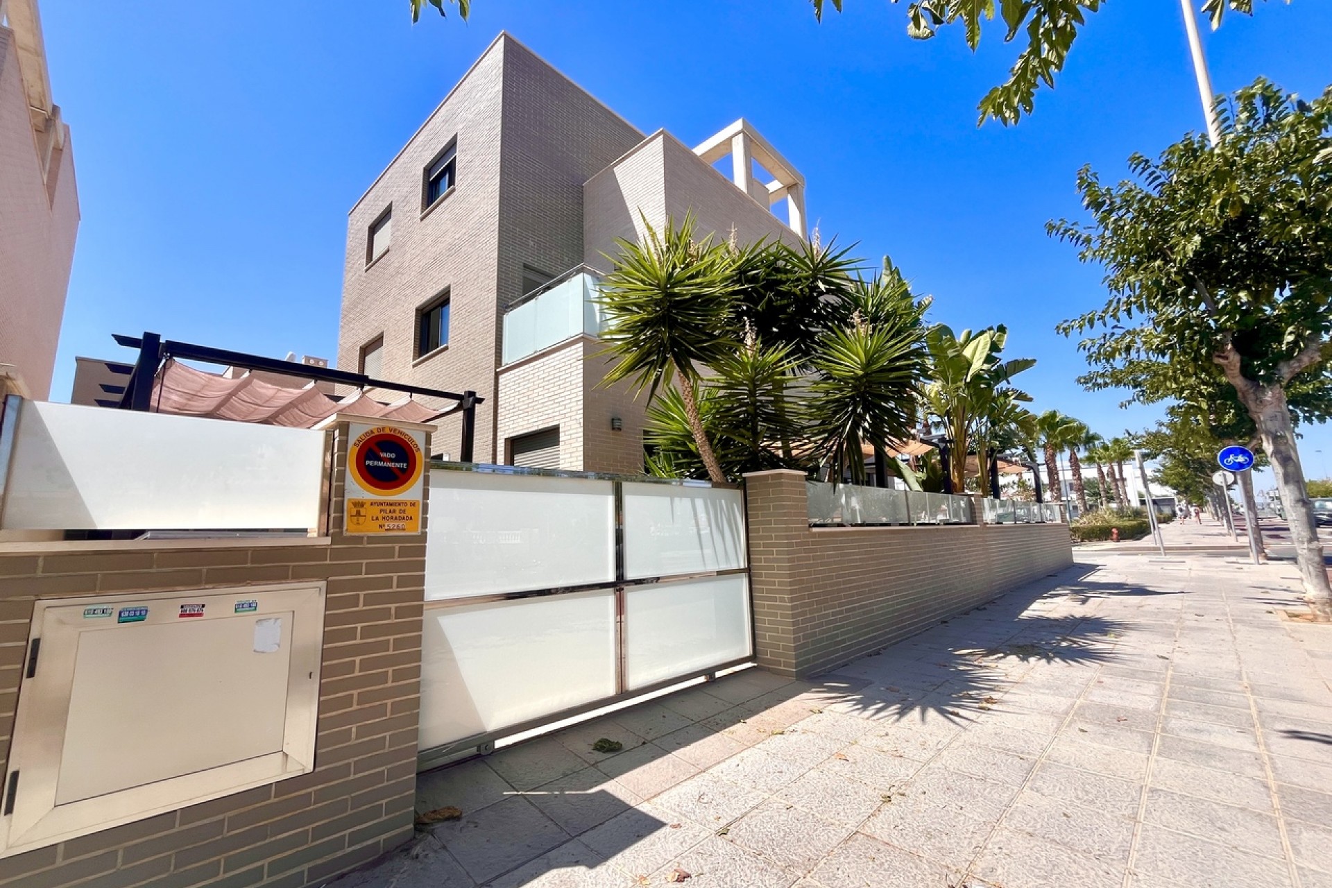 Återförsäljning - Villa -
Torre de la Horadada - Costa Blanca