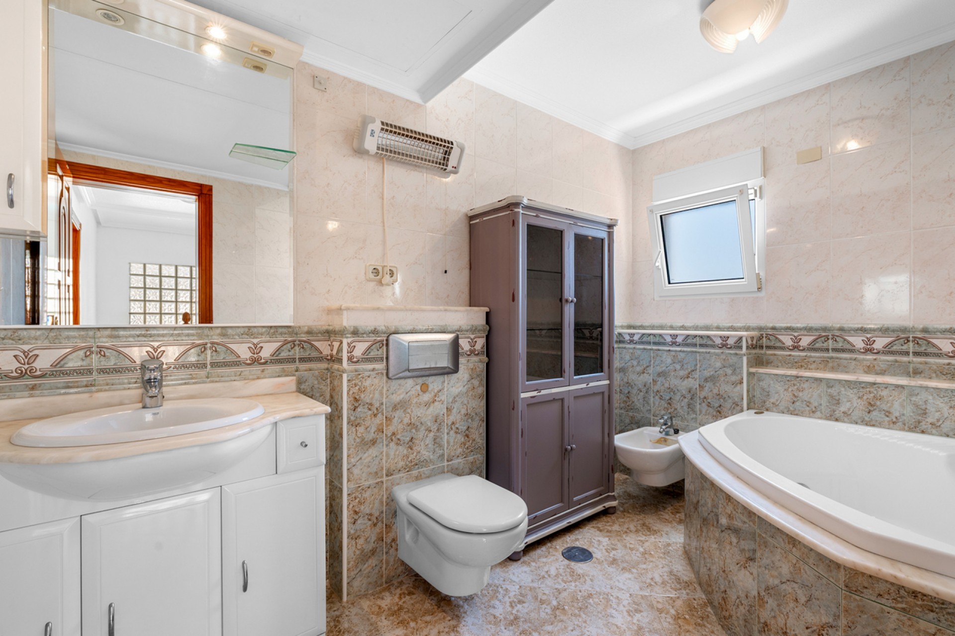 Återförsäljning - Villa -
Torre de la Horadada - Costa Blanca