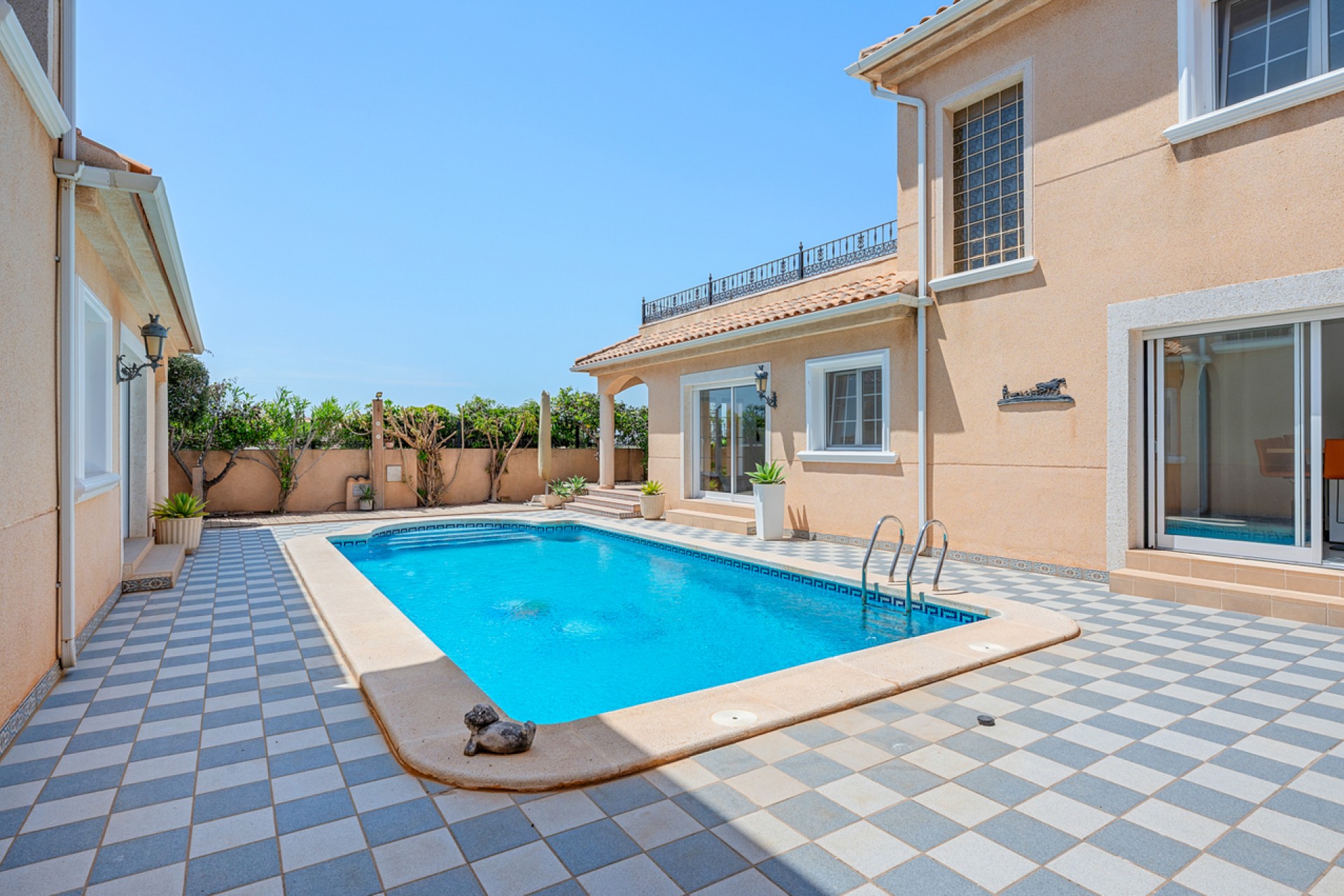 Återförsäljning - Villa -
Torre de la Horadada - Costa Blanca