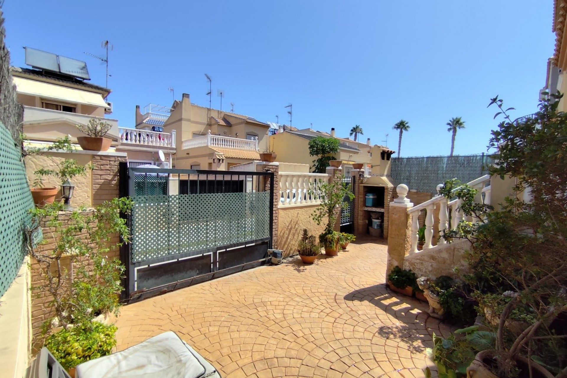 Återförsäljning - Villa -
Torrevieja - Aguas Nuevas 1