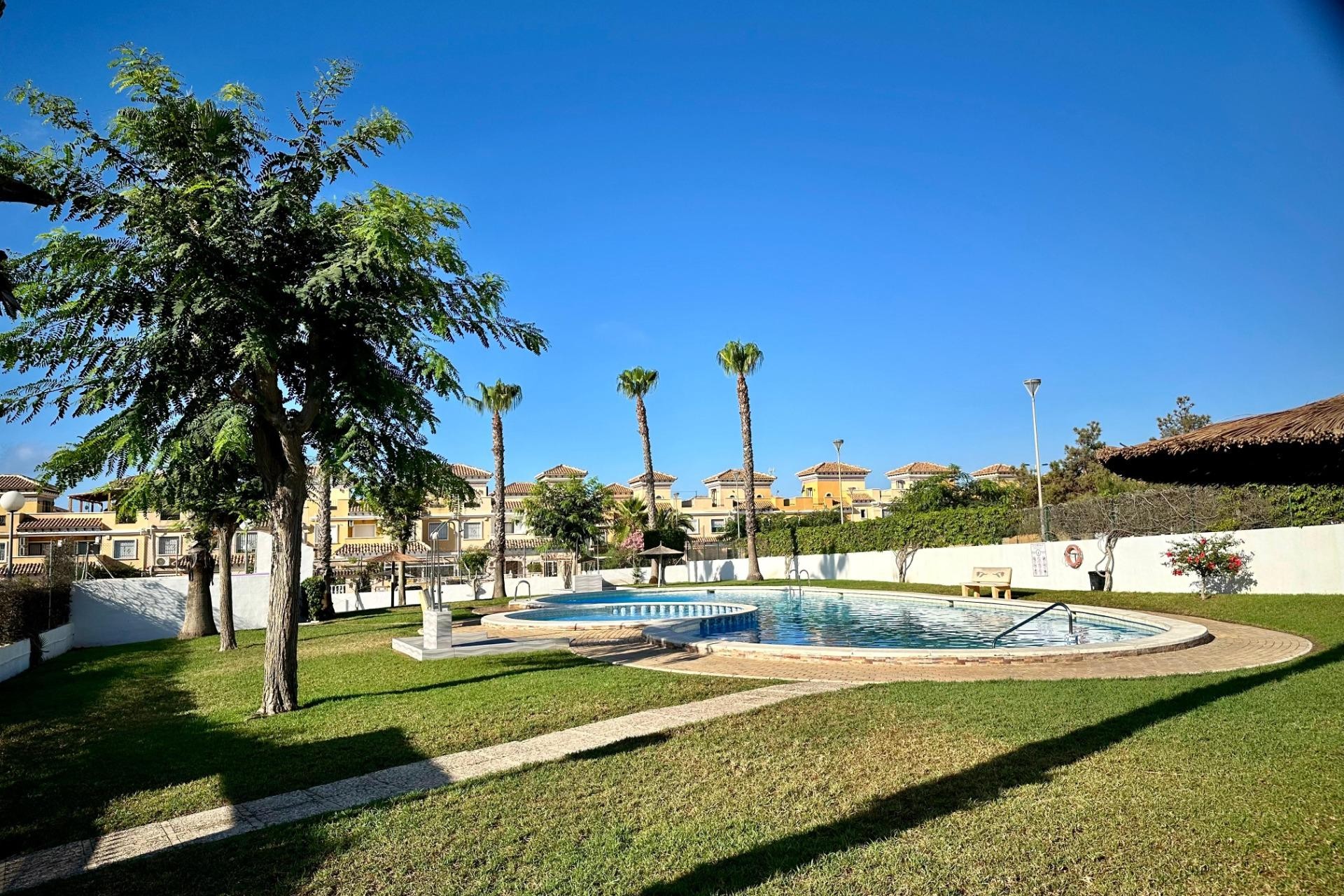 Återförsäljning - Villa -
Torrevieja - Aguas Nuevas 1