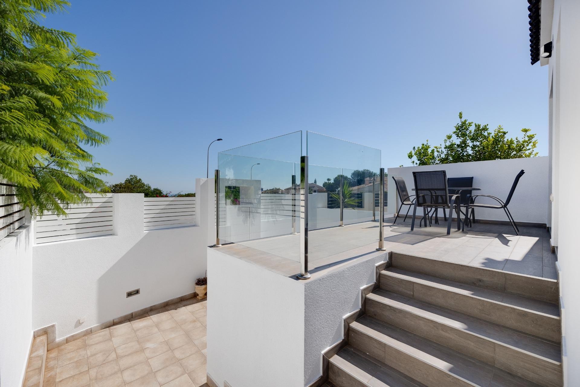 Återförsäljning - Villa -
Torrevieja - aguas nuevas