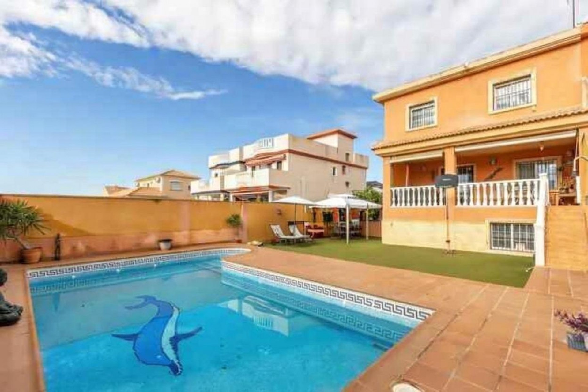 Återförsäljning - Villa -
Torrevieja - aguas nuevas