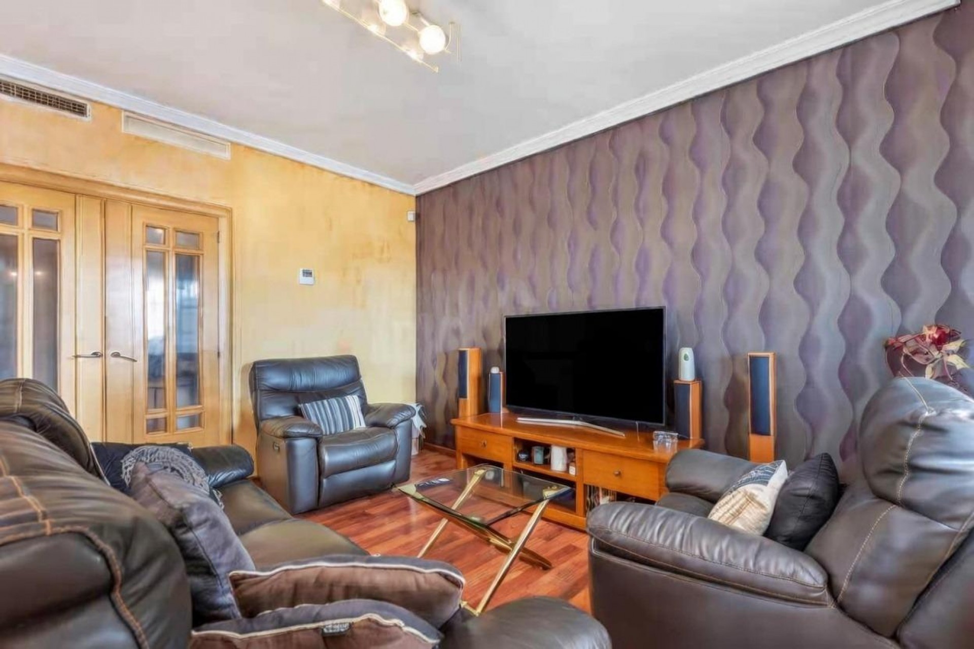 Återförsäljning - Villa -
Torrevieja - aguas nuevas