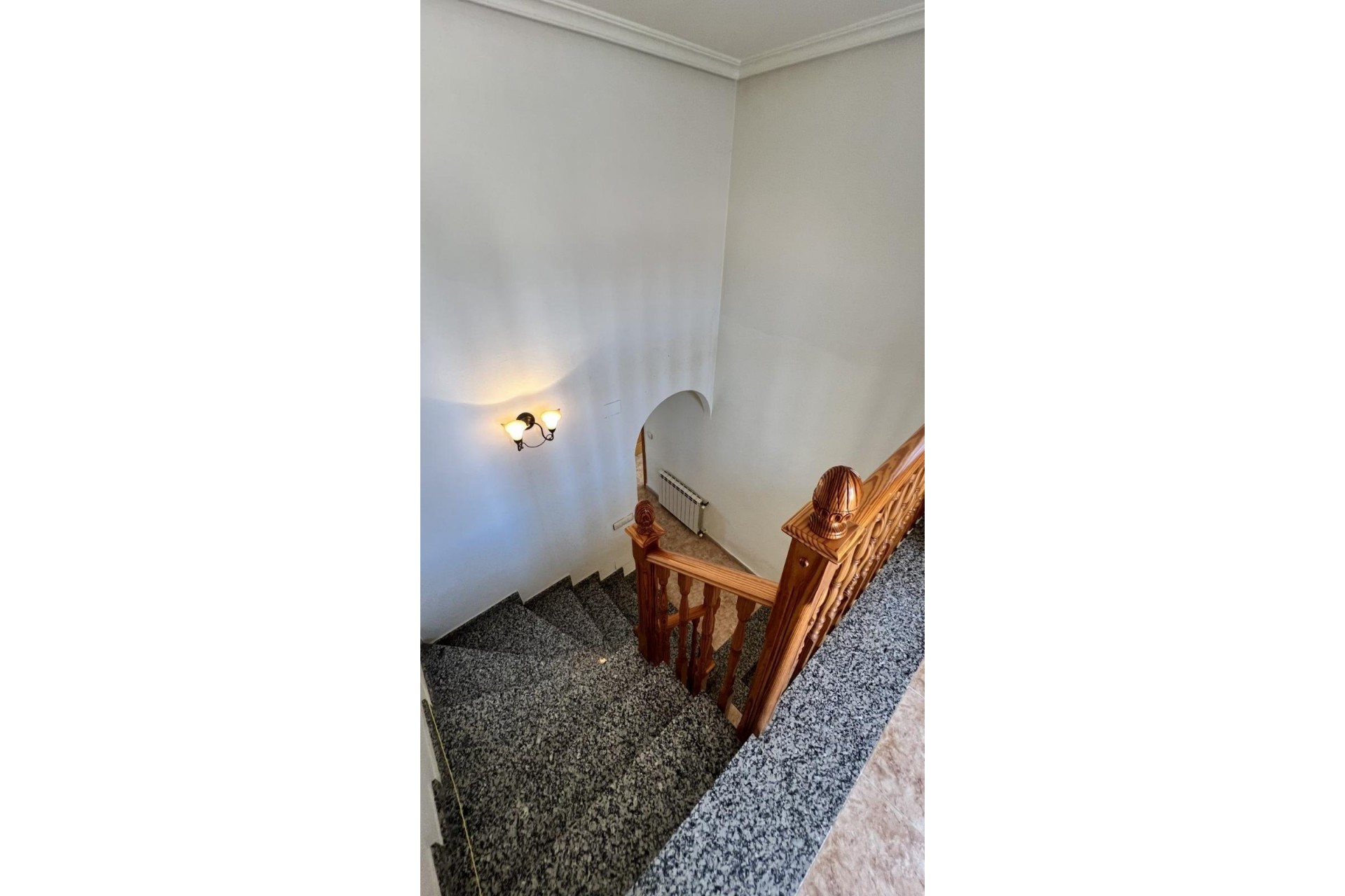 Återförsäljning - Villa -
Torrevieja - aguas nuevas