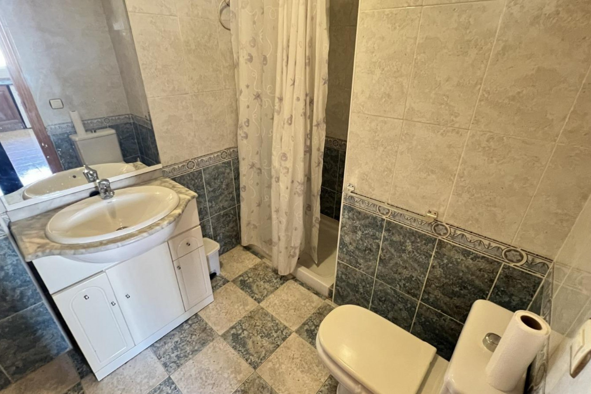 Återförsäljning - Villa -
Torrevieja - aguas nuevas