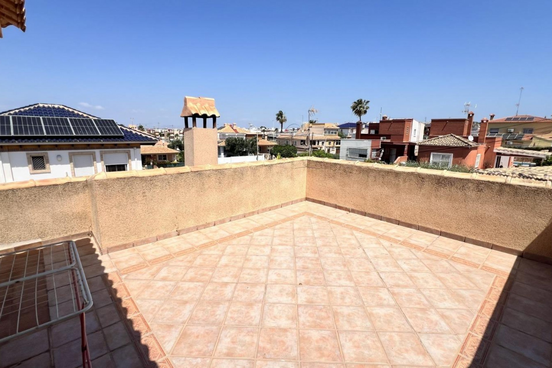 Återförsäljning - Villa -
Torrevieja - aguas nuevas