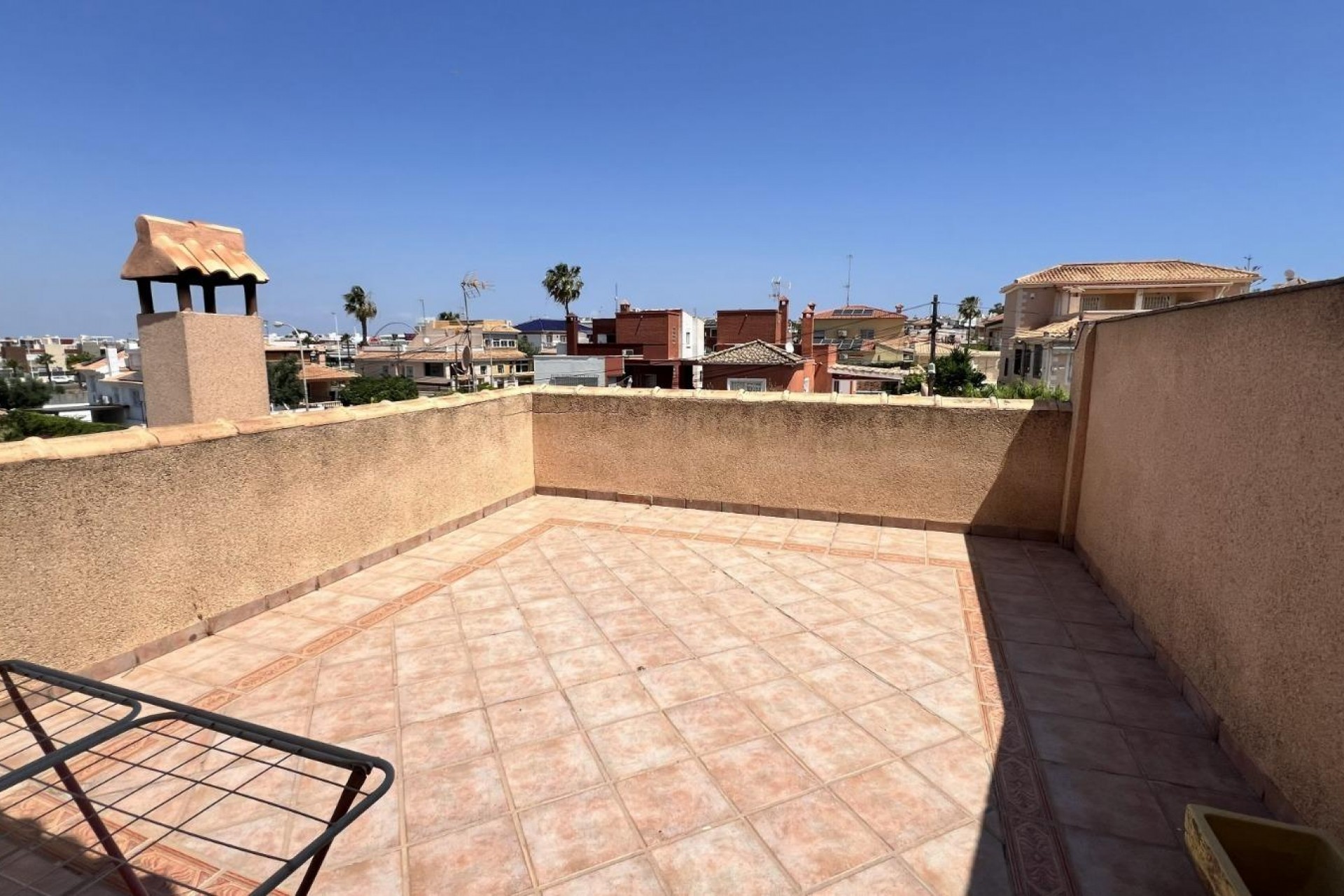 Återförsäljning - Villa -
Torrevieja - aguas nuevas