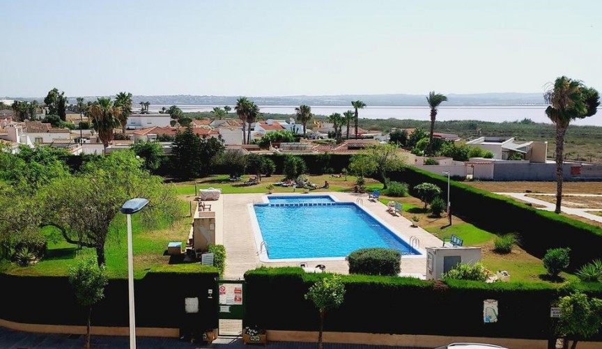 Återförsäljning - Villa -
Torrevieja - BAÑOS DE EUROPA LAS TORRETAS