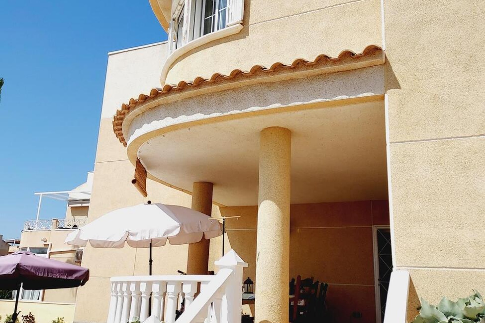 Återförsäljning - Villa -
Torrevieja - BAÑOS DE EUROPA LAS TORRETAS