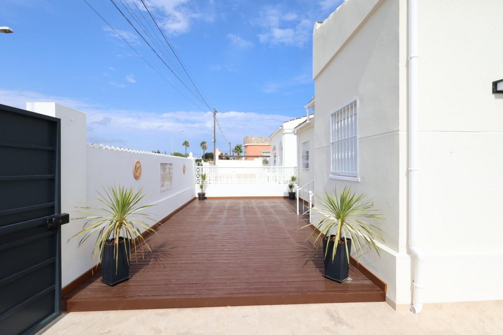 Återförsäljning - Villa -
Torrevieja - Costa Blanca