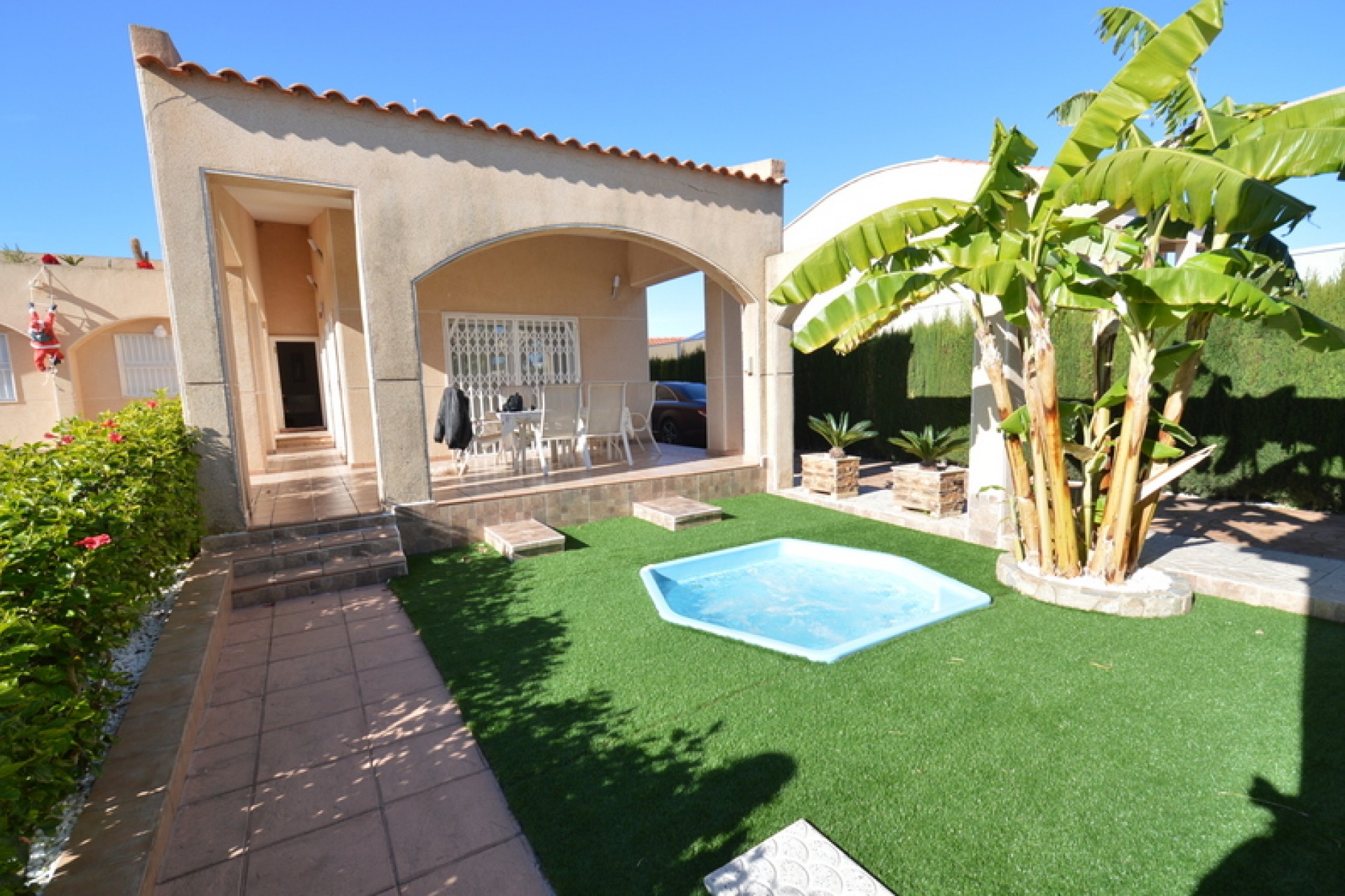 Återförsäljning - Villa -
Torrevieja - Costa Blanca