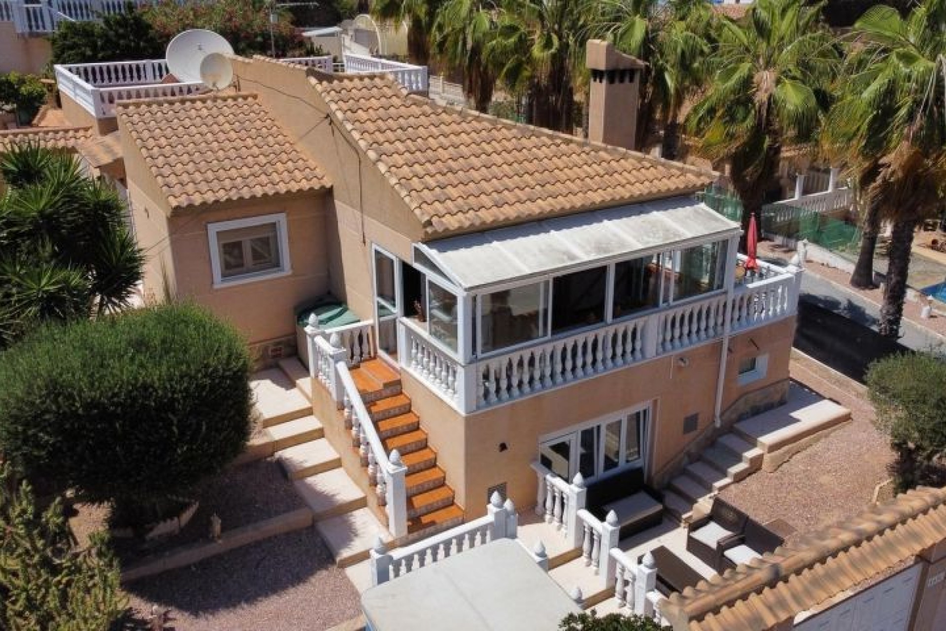 Återförsäljning - Villa -
Torrevieja - Costa Blanca