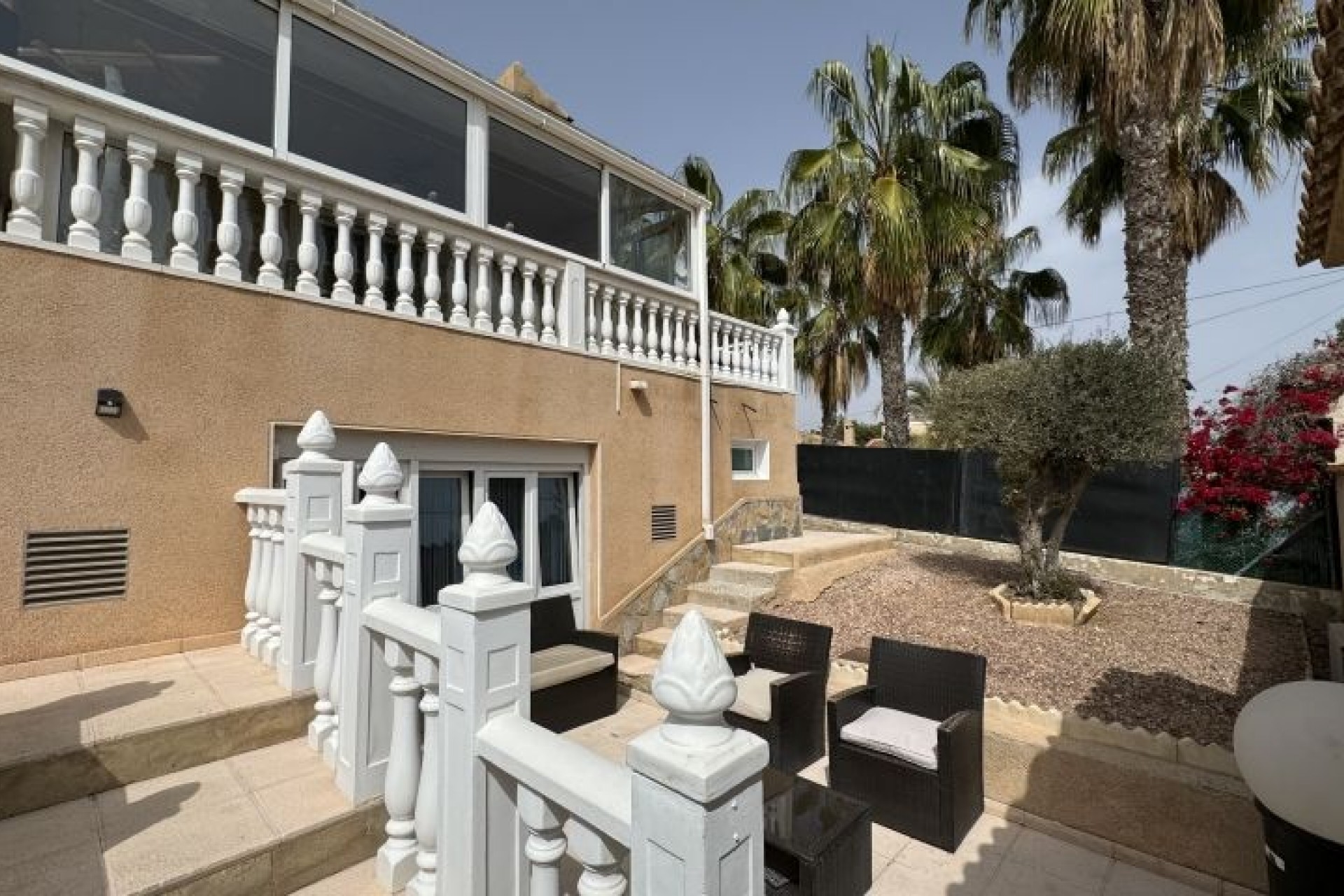 Återförsäljning - Villa -
Torrevieja - Costa Blanca