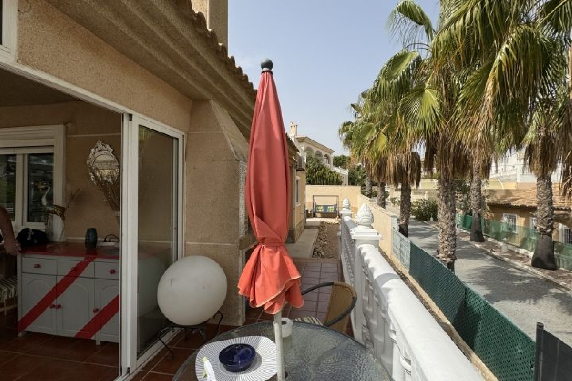 Återförsäljning - Villa -
Torrevieja - Costa Blanca