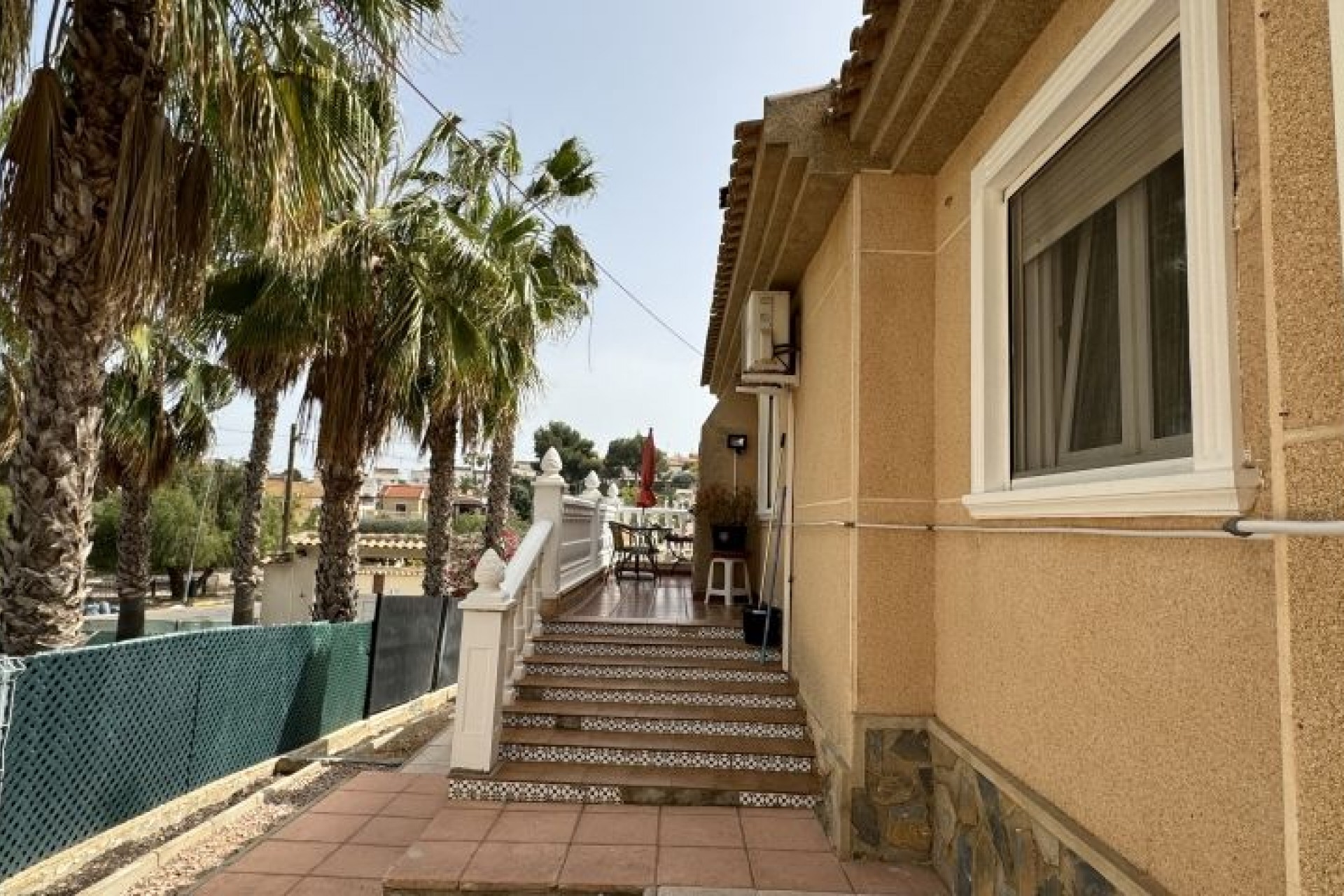 Återförsäljning - Villa -
Torrevieja - Costa Blanca